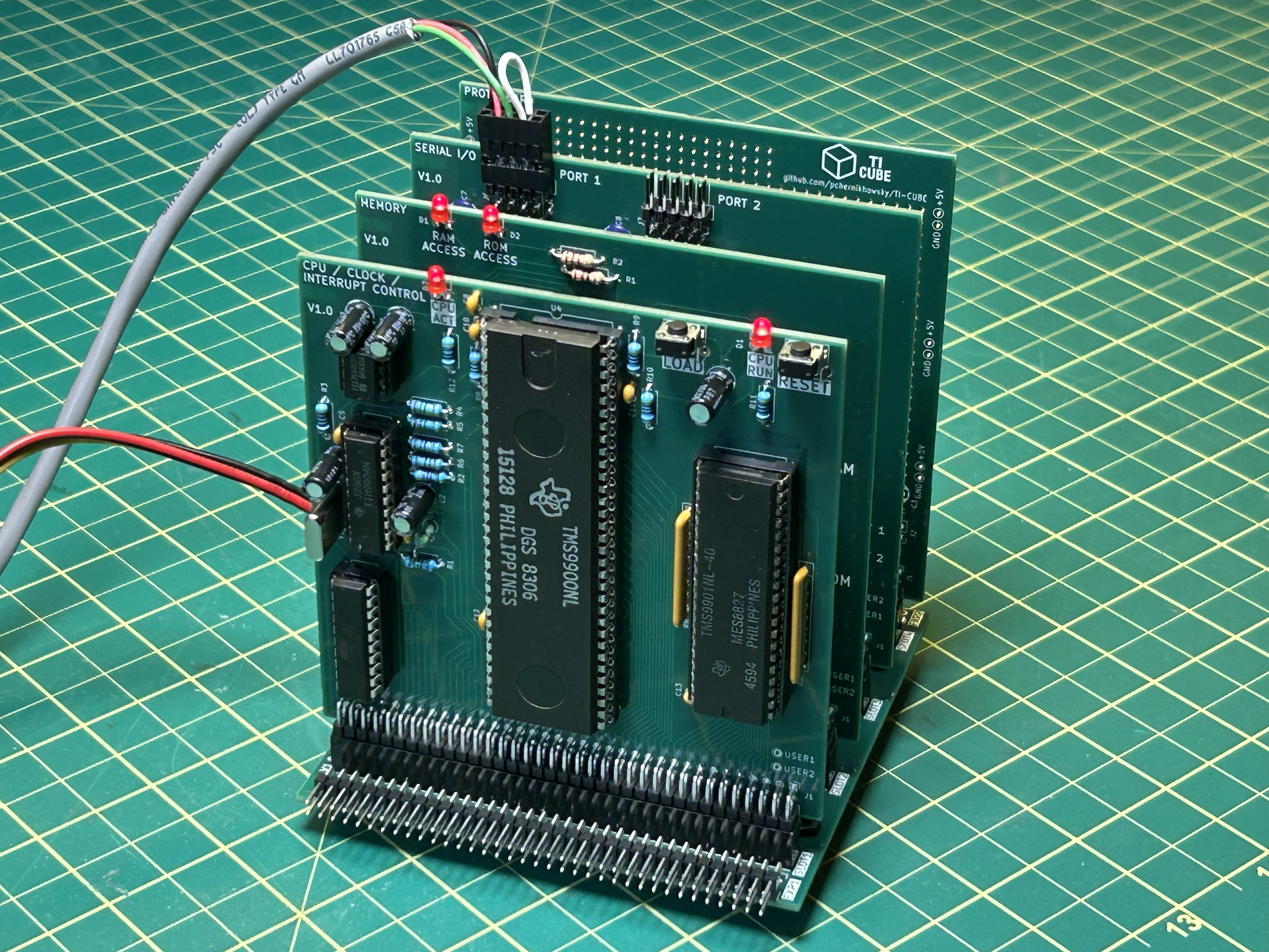 Photo of the complete TI CUBE assembly